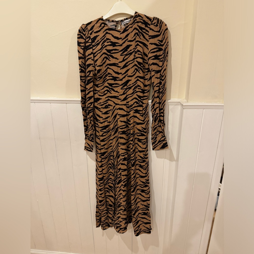 Long sleeve Midi Dress - Picture 4 of 5